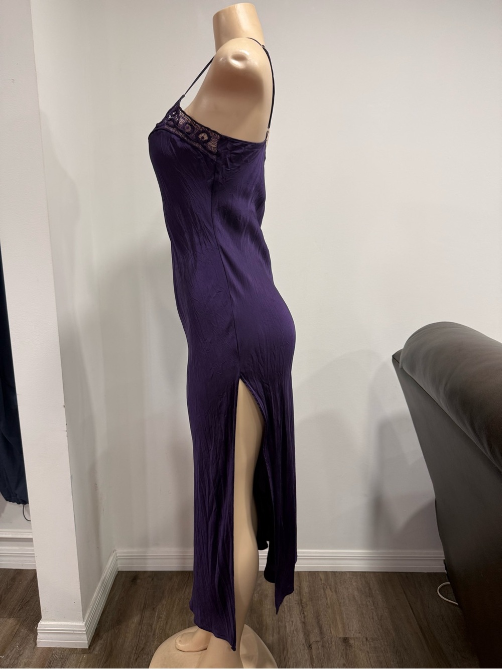 Vintage Gold Label Victoria's Secret Purple nightgown - Picture 2 of 4